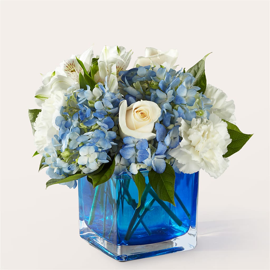 Soothing Waters Bouquet – Beantown Florist, Everett MA