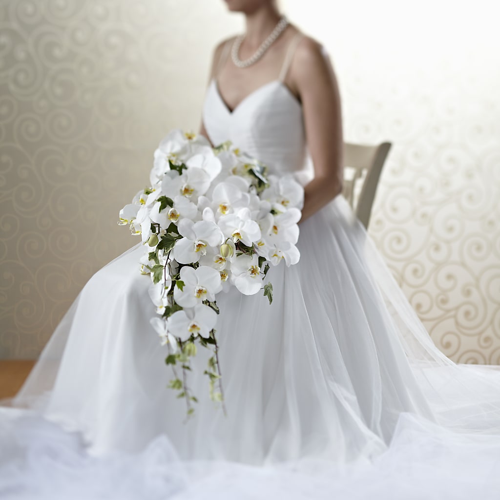 Classic White Bouquet – Beantown Florist, Everett MA