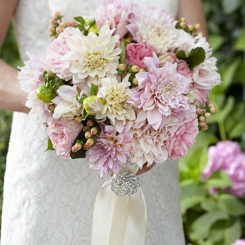 Heart's Promise Bouquet – Beantown Florist, Everett MA