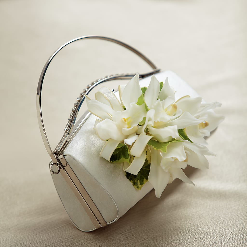 White Purse Decor – Beantown Florist, Everett MA