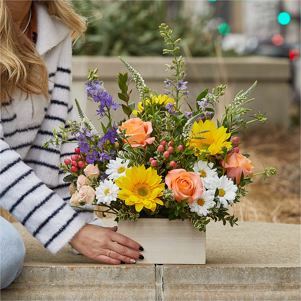 The Good Life Bouquet –  Beantown Florist, Everett MA