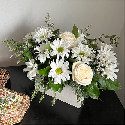 Fresh Linen Box Bouquet –  Beantown Florist, Everett MA