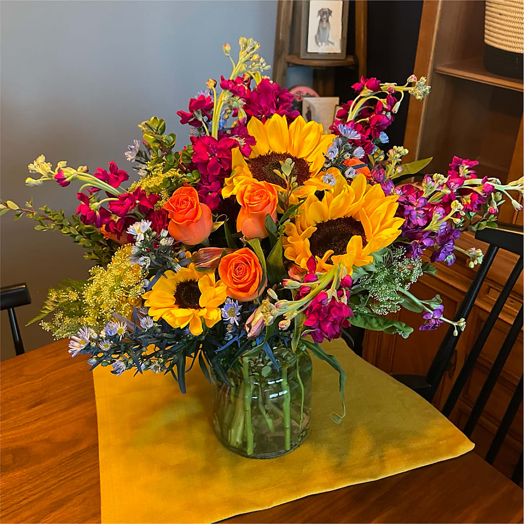 Rays of Life Bouquet –  Beantown Florist, Everett MA