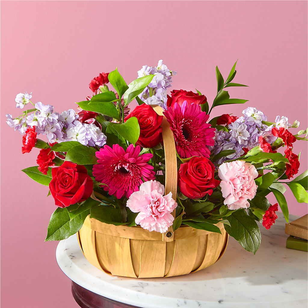 Pink Picnic Basket –  Beantown Florist, Everett MA