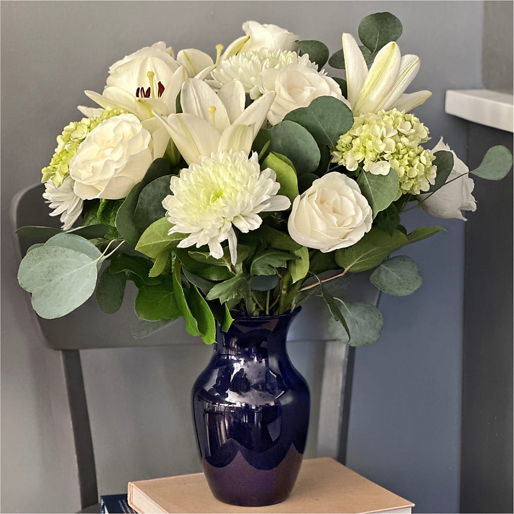 Snowy Dreams Bouquet –  Beantown Florist, Everett MA