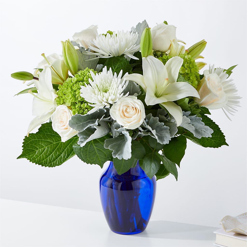Snowy Dreams Bouquet –  Beantown Florist, Everett MA