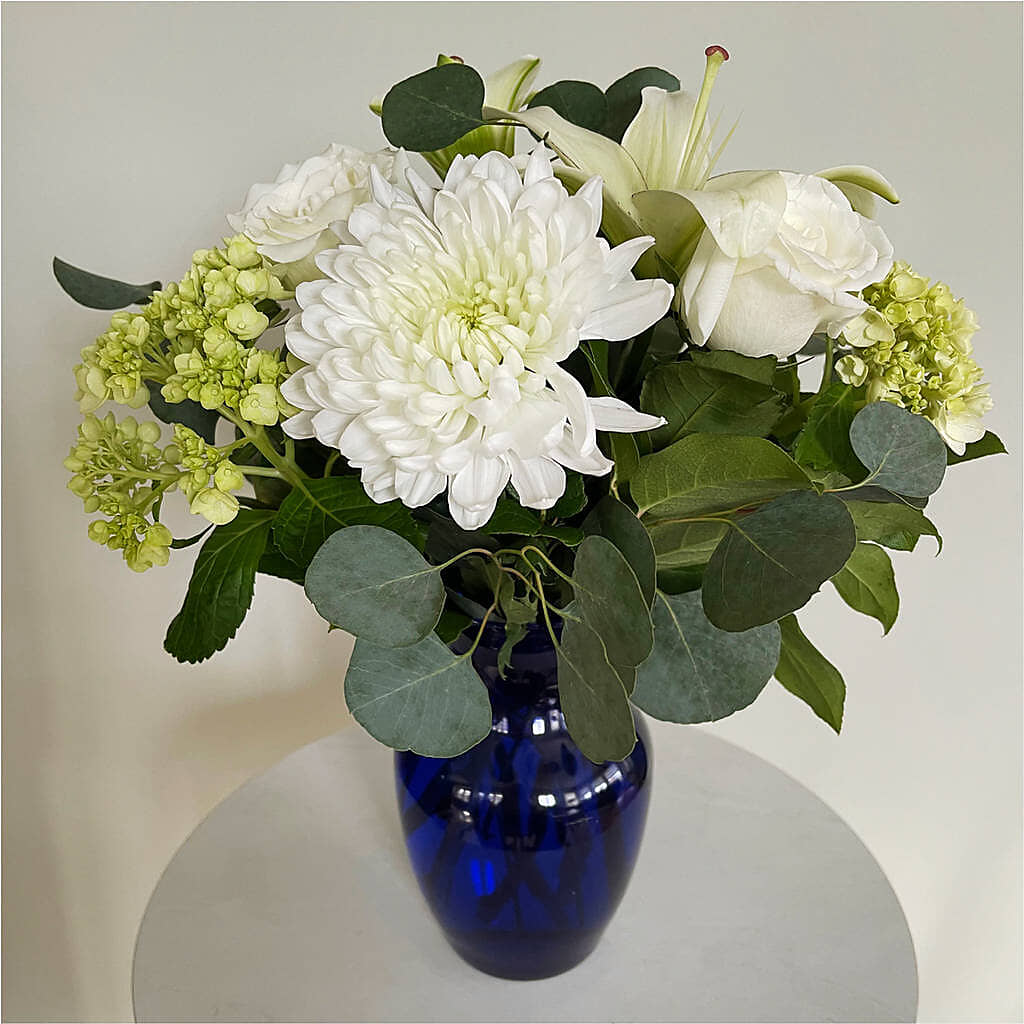 Snowy Dreams Bouquet –  Beantown Florist, Everett MA