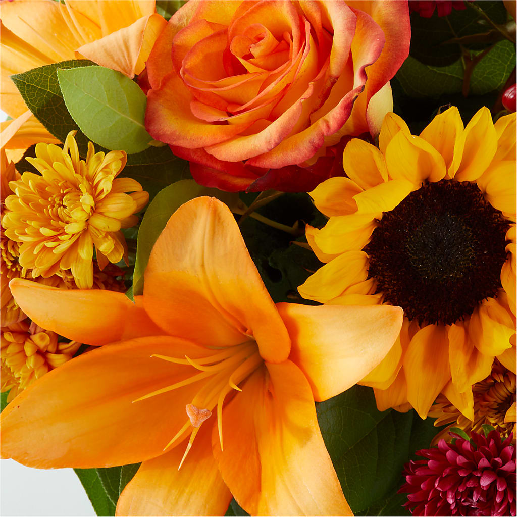 Grateful Centerpiece –  Beantown Florist, Everett MA