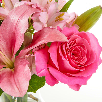 Lots of Love Bouquet –  Beantown Florist, Everett MA
