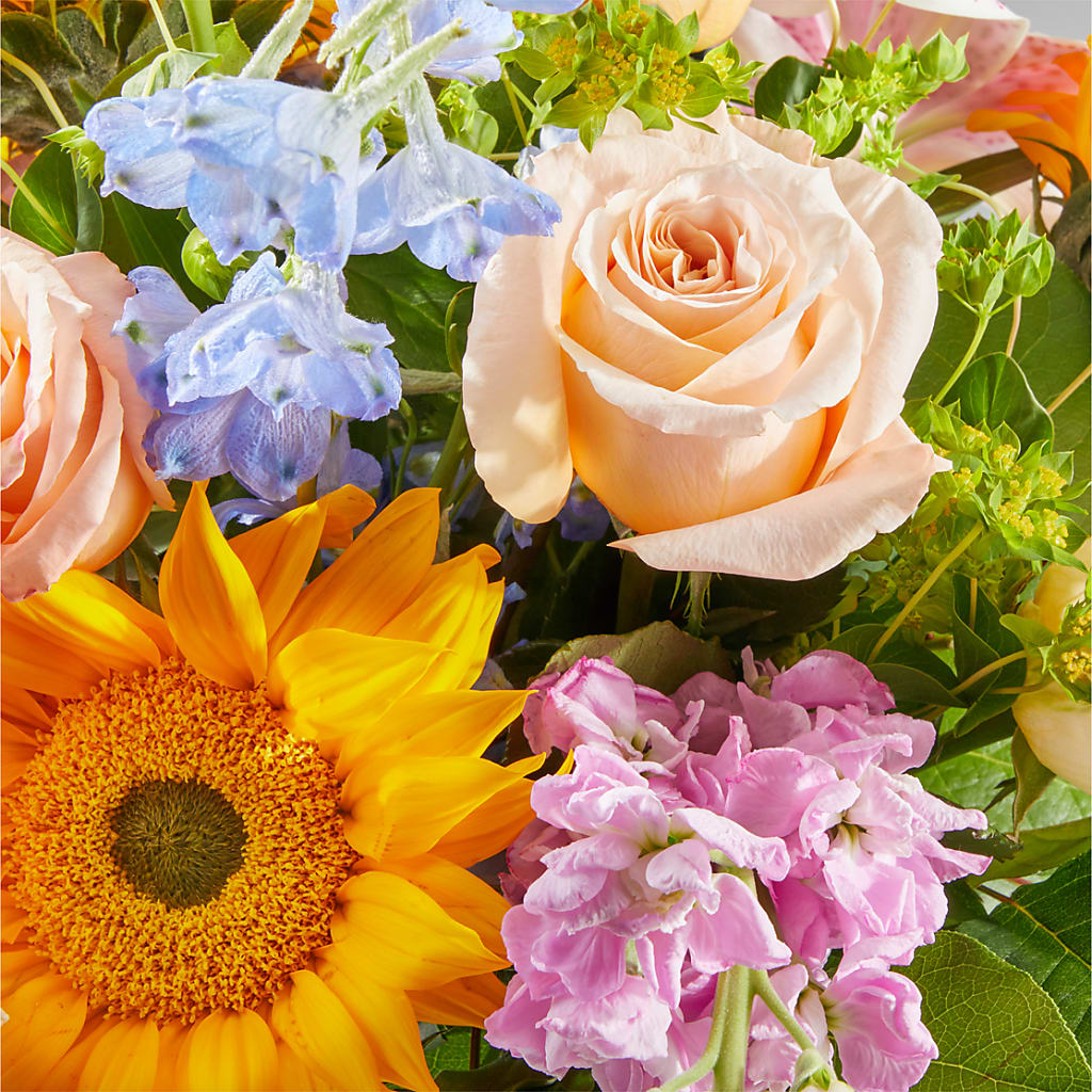 Dreamy Meadows Bouquet –  Beantown Florist, Everett MA