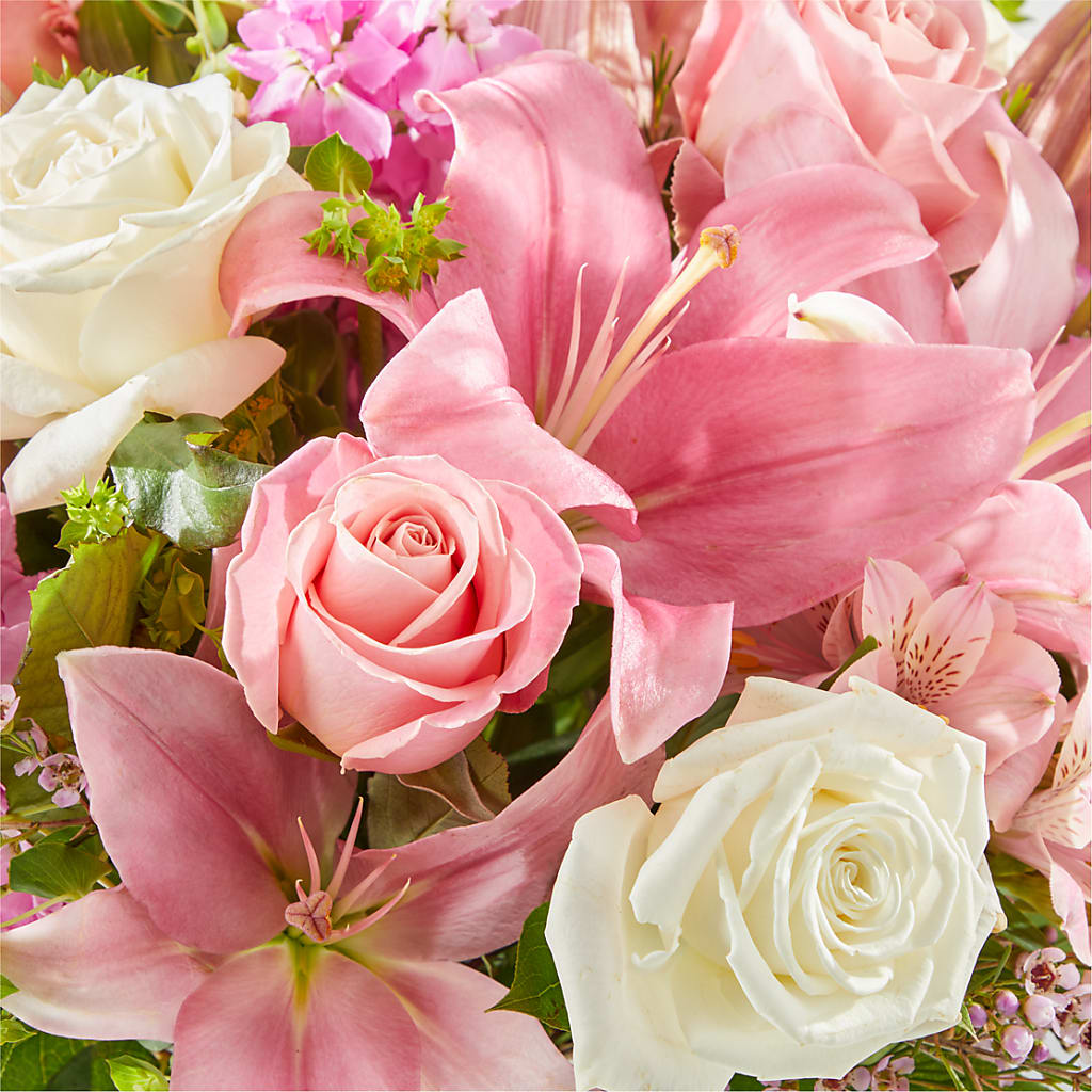 Ethereal Beauty Bouquet –  Beantown Florist, Everett MA