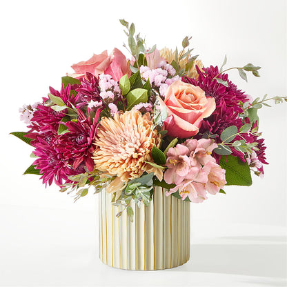 Berry Cobbler Bouquet with Ivory Vase –  Beantown Florist, Everett MA