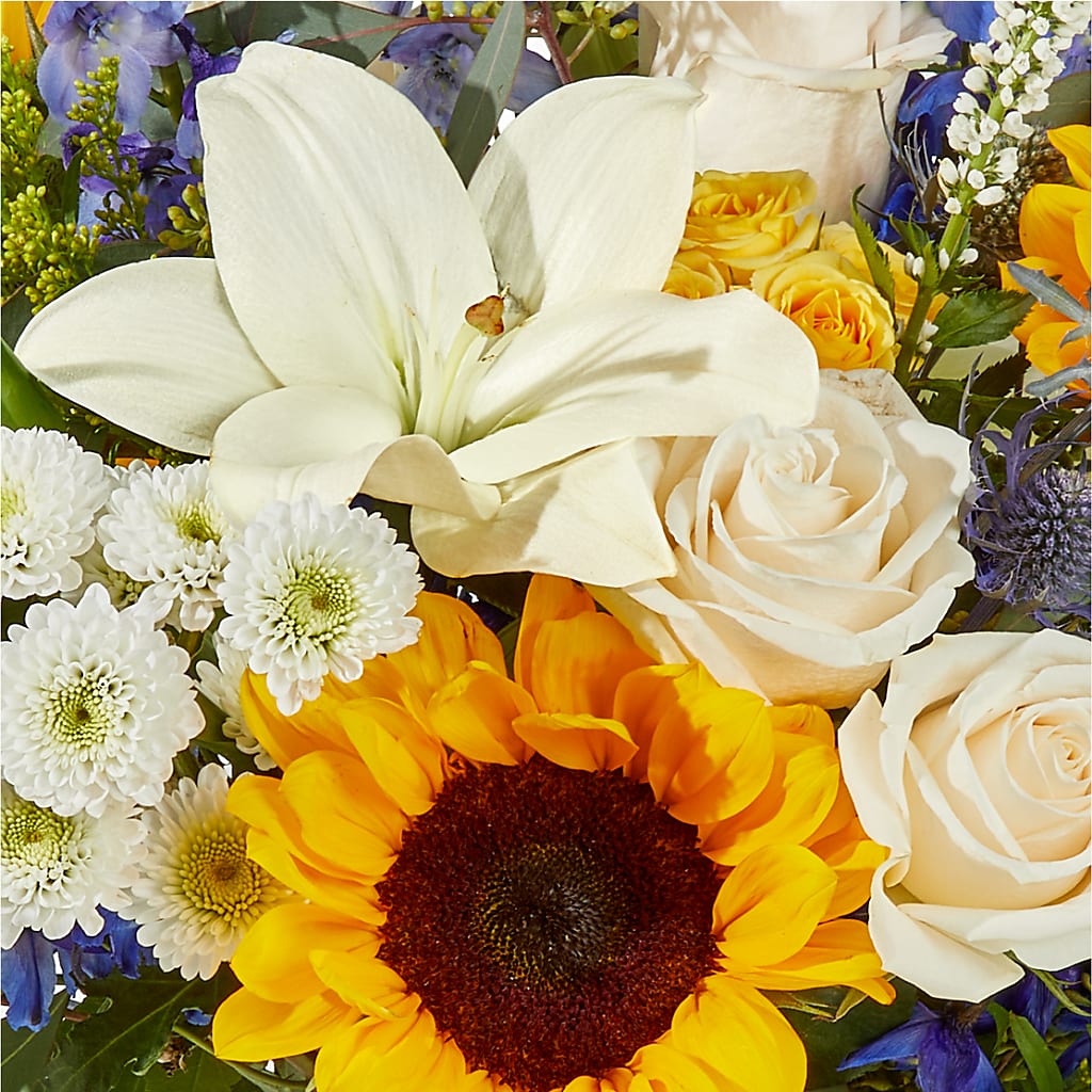 Wonderfully Sunny Bouquet –  Beantown Florist, Everett MA