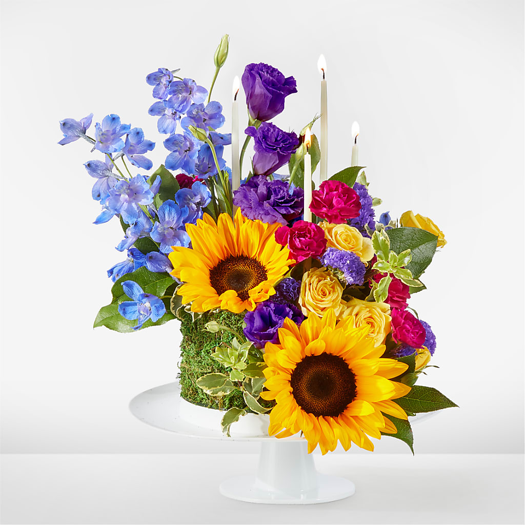 Star of the Day Floral Cake –  Beantown Florist, Everett MA