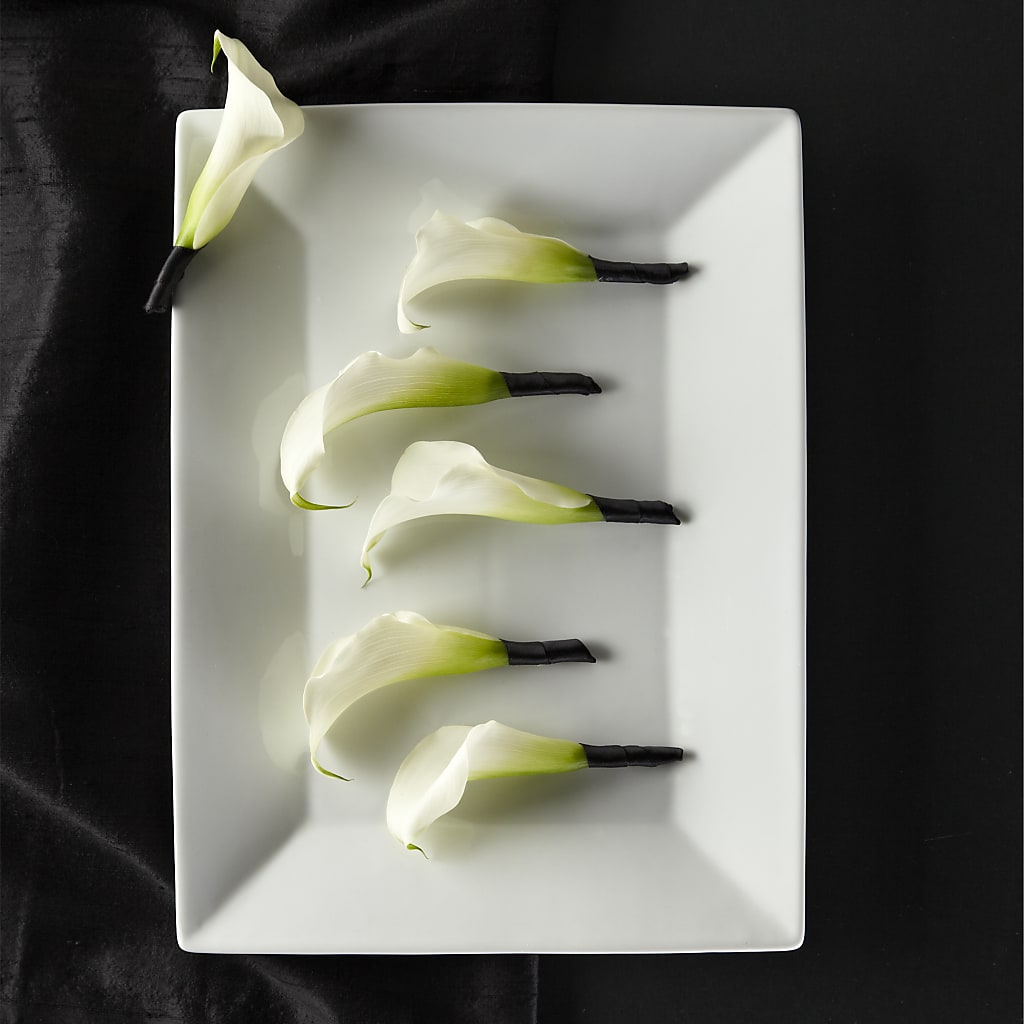 Calla Lily Promise Boutonniere –  Beantown Florist, Everett MA