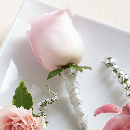Pink Rose Boutonniere –  Beantown Florist, Everett MA