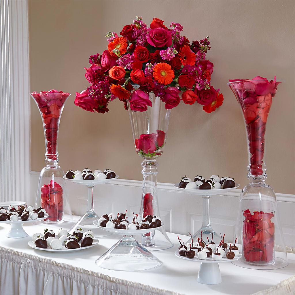 Life's Sweetness Centerpiece –  Beantown Florist, Everett MA