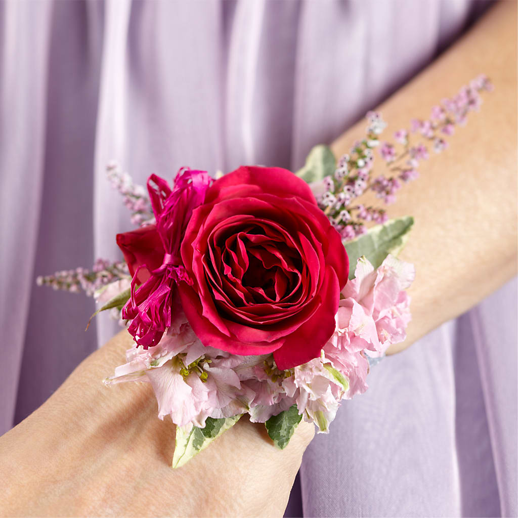 Rose Charm Corsage –  Beantown Florist, Everett MA
