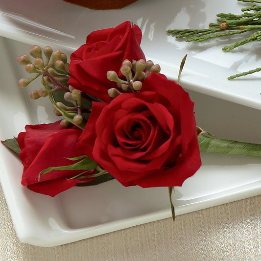 Red Spray Rose Boutonniere –  Beantown Florist, Everett MA