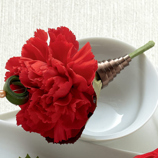 Red Carnation Boutonniere –  Beantown Florist, Everett MA