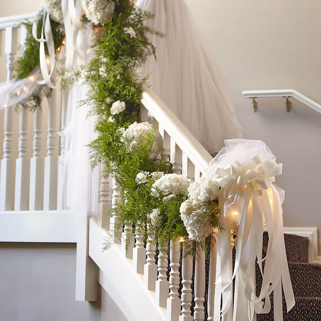 Champagne Dreams Garland –  Beantown Florist, Everett MA